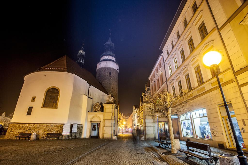 Great Polonia Jelenia Gora City Center Aparthotel Exterior photo