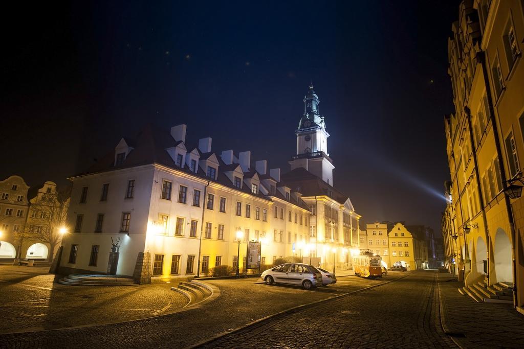 Great Polonia Jelenia Gora City Center Aparthotel Exterior photo